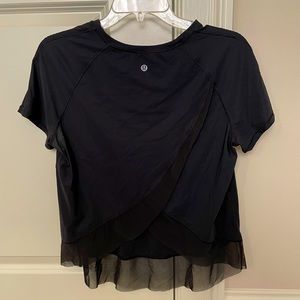 Lululemon quick pace top